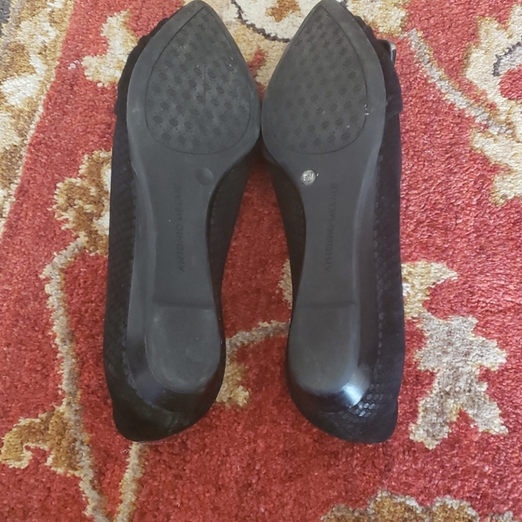 Shoes - Picture 4 of 4